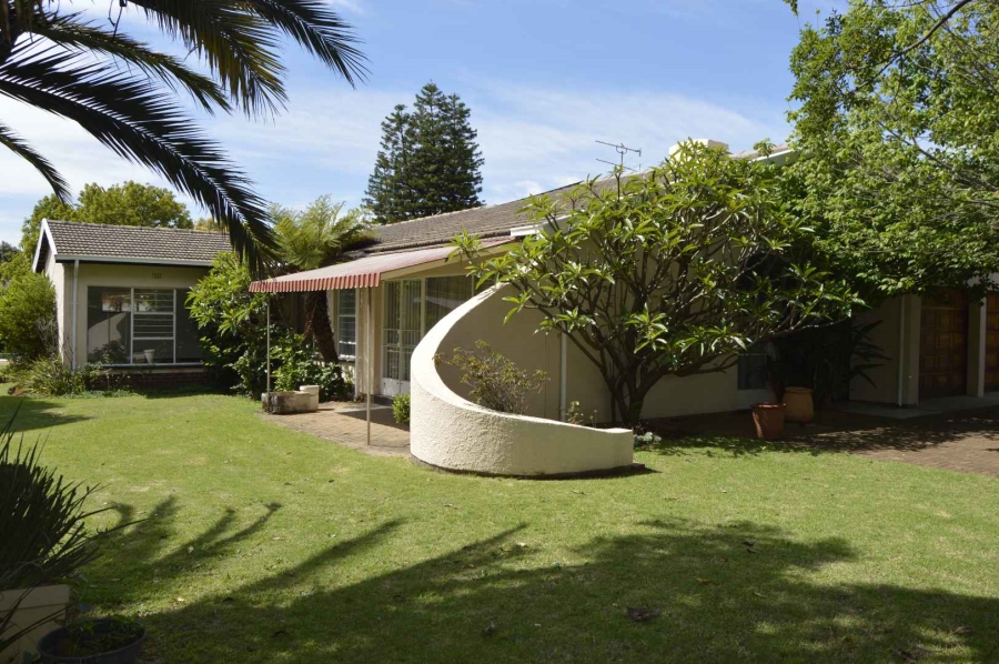 4 Bedroom Property for Sale in Edleen Gauteng