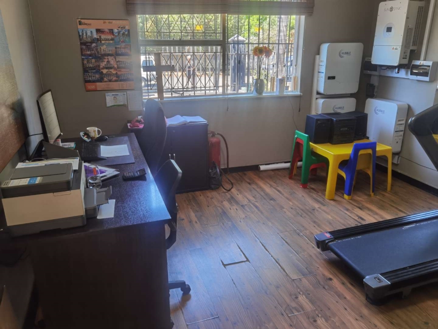 3 Bedroom Property for Sale in Van Riebeeck Park Gauteng