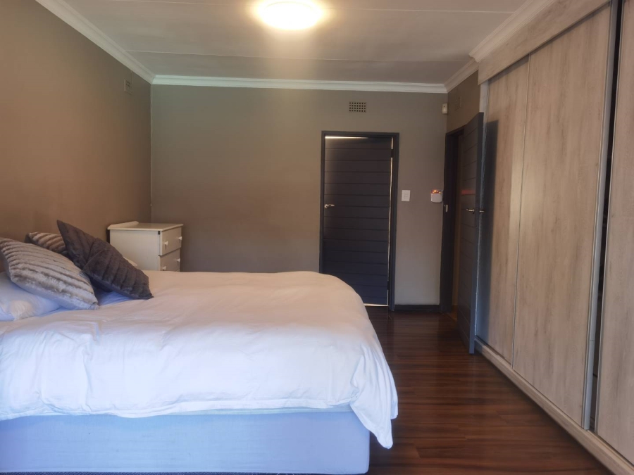 3 Bedroom Property for Sale in Van Riebeeck Park Gauteng