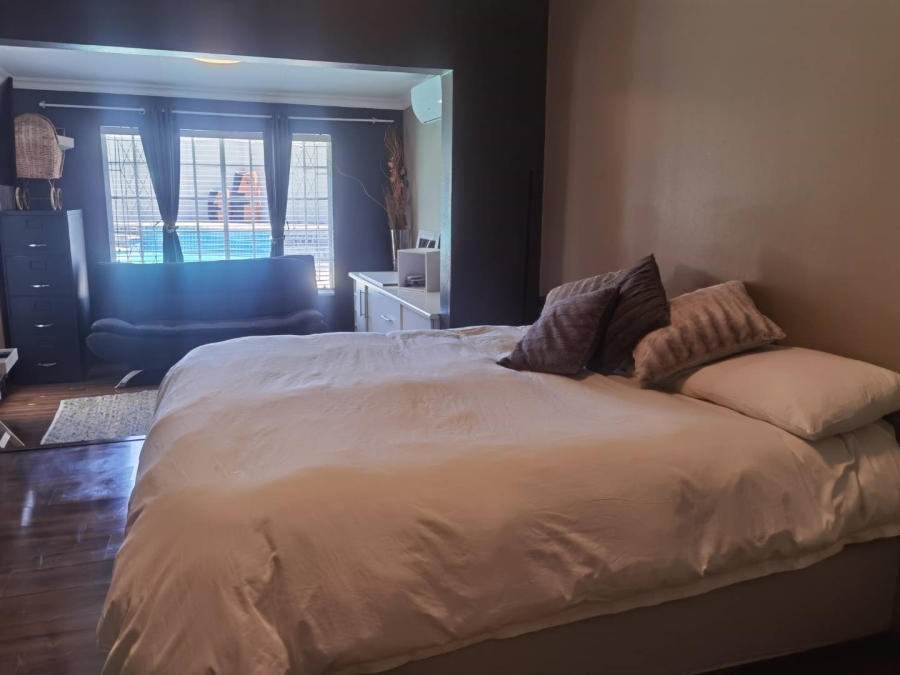 3 Bedroom Property for Sale in Van Riebeeck Park Gauteng