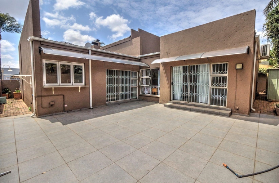 4 Bedroom Property for Sale in Glen Marais Gauteng