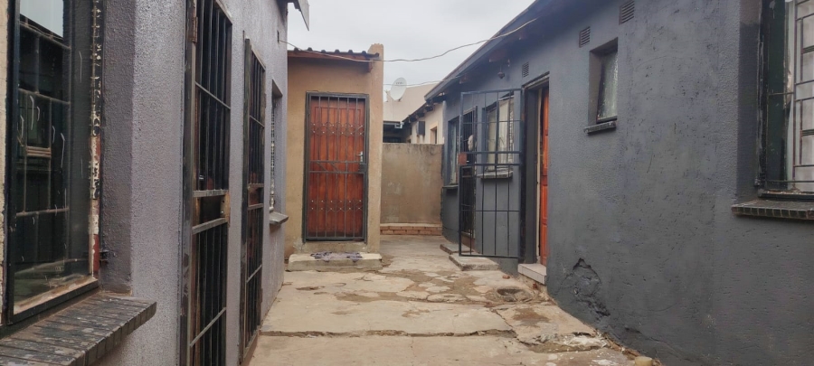 2 Bedroom Property for Sale in Tembisa Gauteng