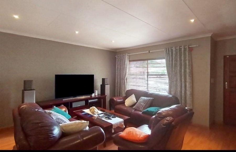 3 Bedroom Property for Sale in Terenure Gauteng