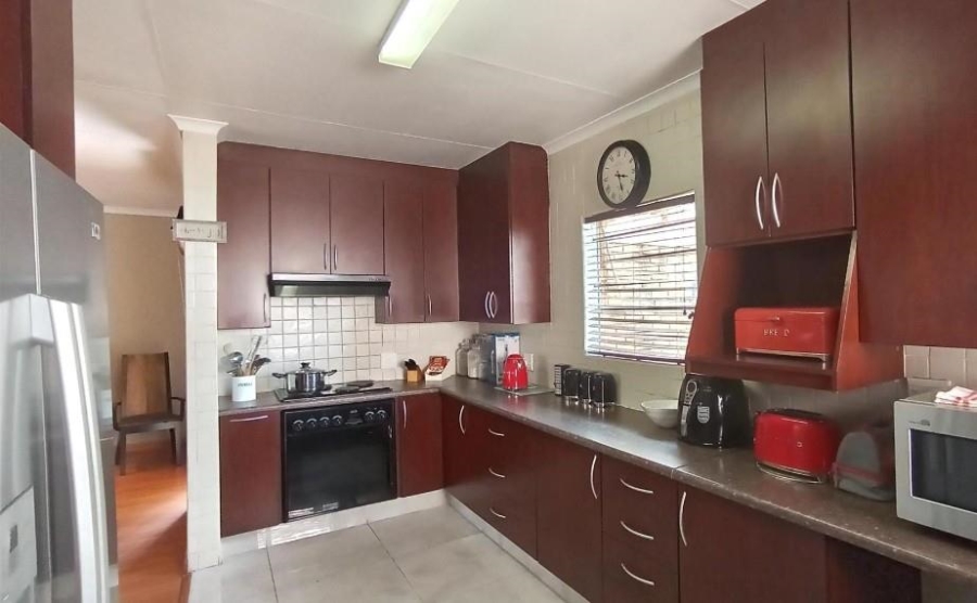 3 Bedroom Property for Sale in Terenure Gauteng