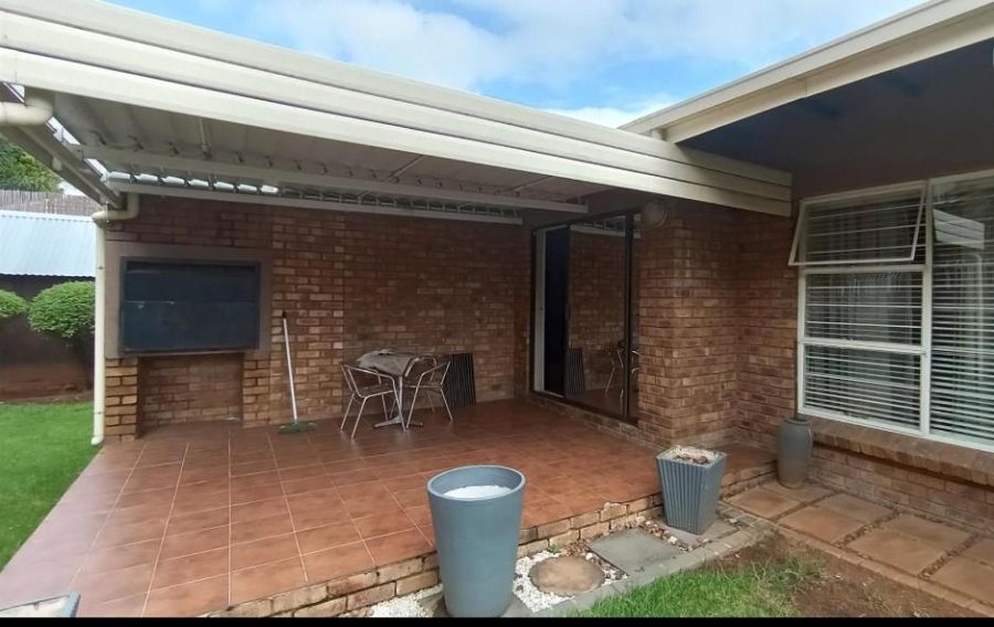 3 Bedroom Property for Sale in Terenure Gauteng