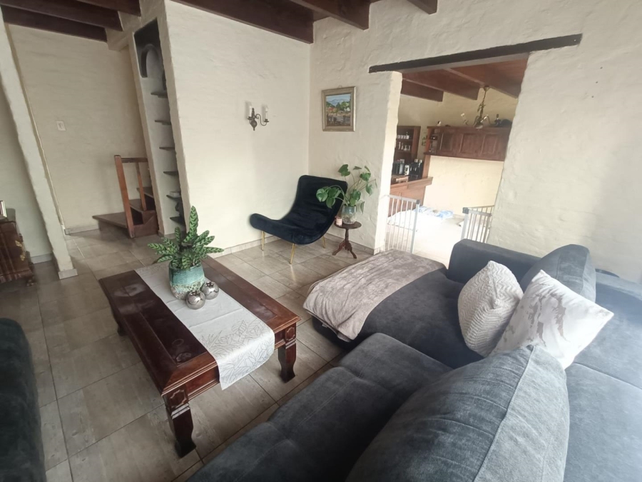 3 Bedroom Property for Sale in Hennopspark Gauteng
