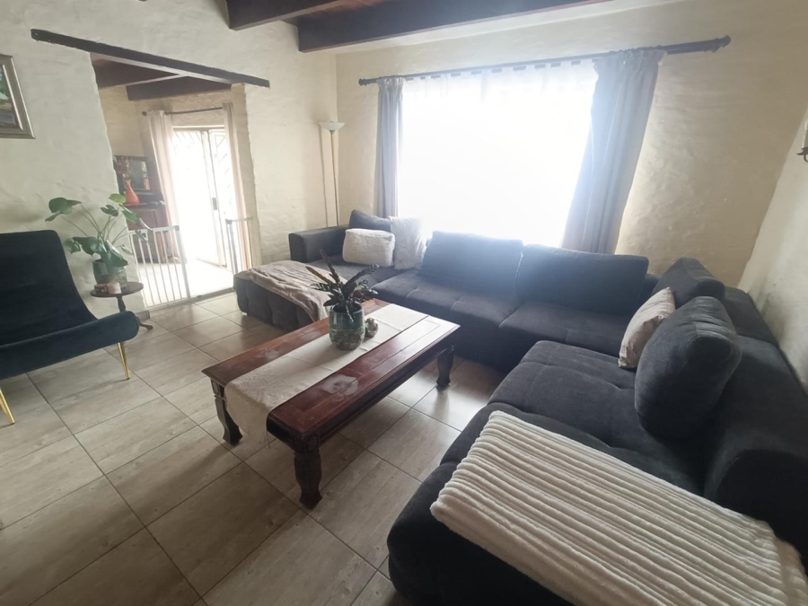 3 Bedroom Property for Sale in Hennopspark Gauteng