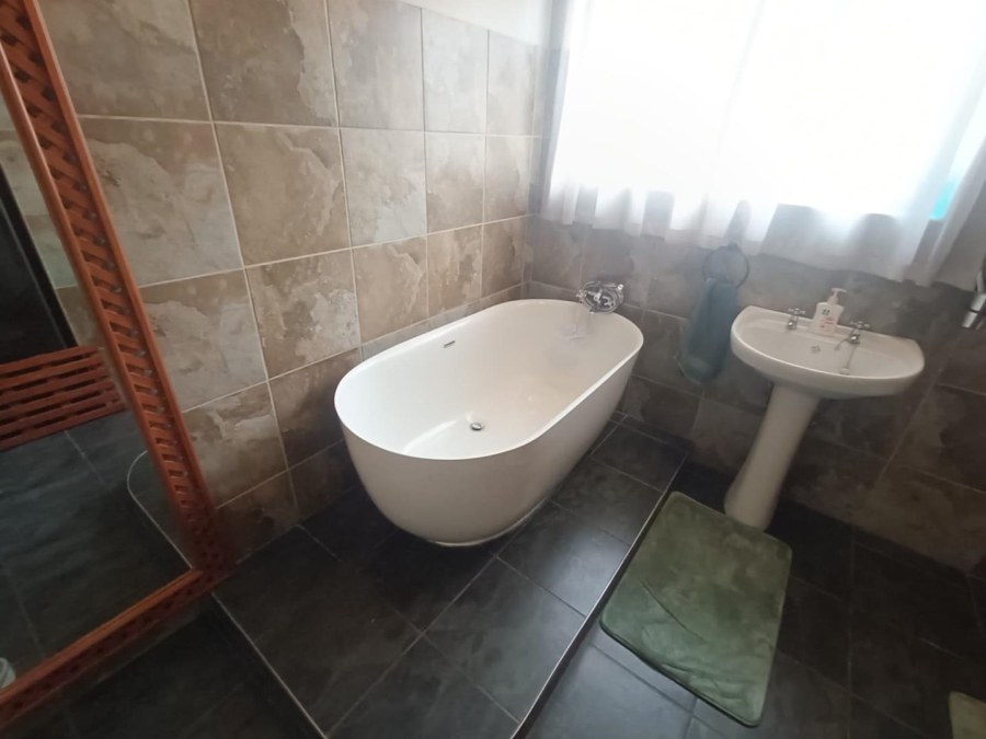 3 Bedroom Property for Sale in Hennopspark Gauteng