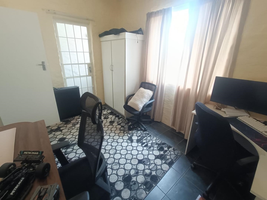 3 Bedroom Property for Sale in Hennopspark Gauteng