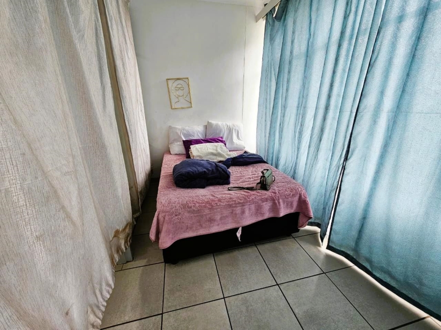 2 Bedroom Property for Sale in Queenswood Gauteng