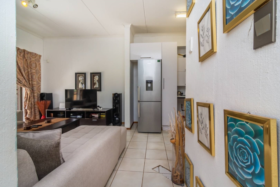 2 Bedroom Property for Sale in Allens Nek Gauteng