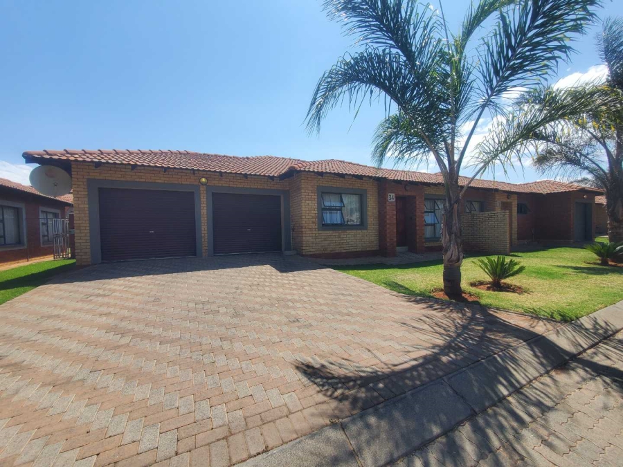 3 Bedroom Property for Sale in Groblerpark Gauteng
