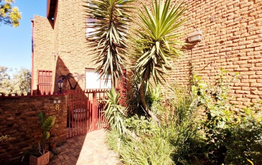 3 Bedroom Property for Sale in Bassonia Gauteng