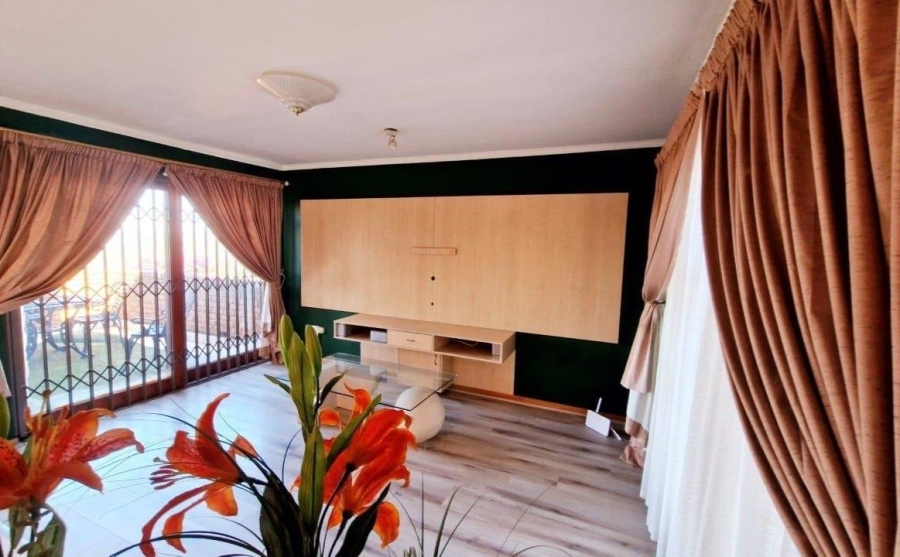 3 Bedroom Property for Sale in Bassonia Gauteng