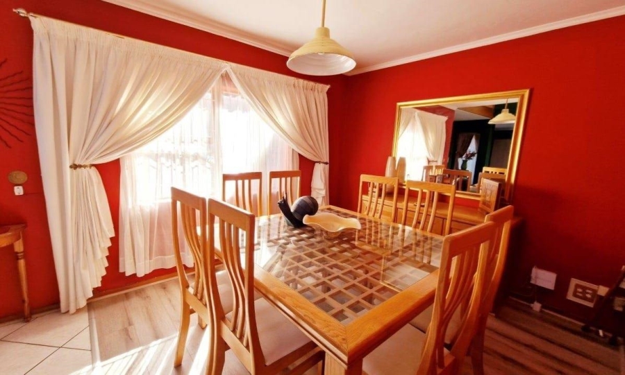 3 Bedroom Property for Sale in Bassonia Gauteng