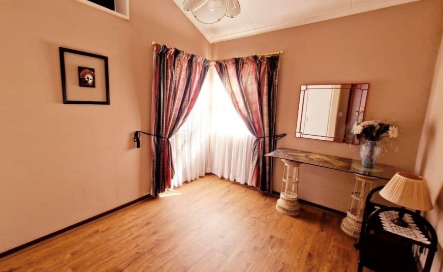 3 Bedroom Property for Sale in Bassonia Gauteng