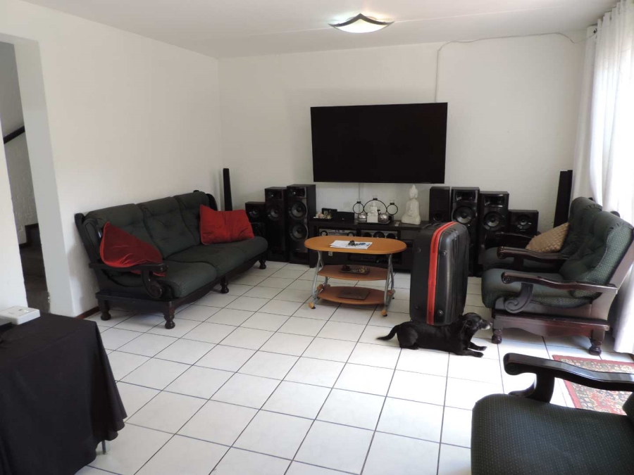 2 Bedroom Property for Sale in Glenvista Gauteng