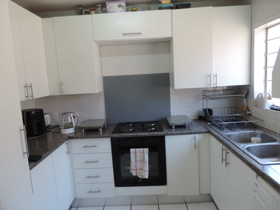 2 Bedroom Property for Sale in Glenvista Gauteng