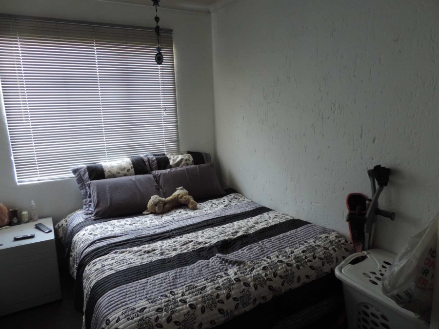 2 Bedroom Property for Sale in Glenvista Gauteng