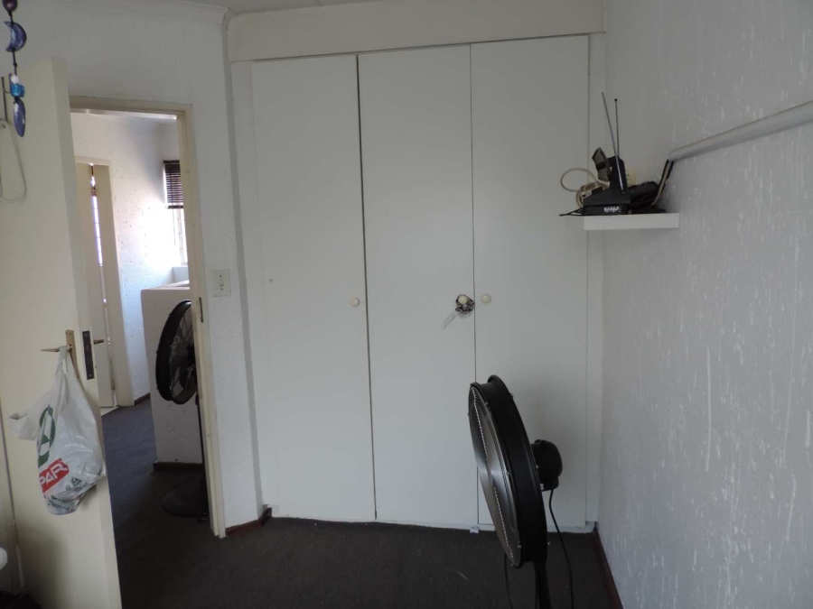 2 Bedroom Property for Sale in Glenvista Gauteng