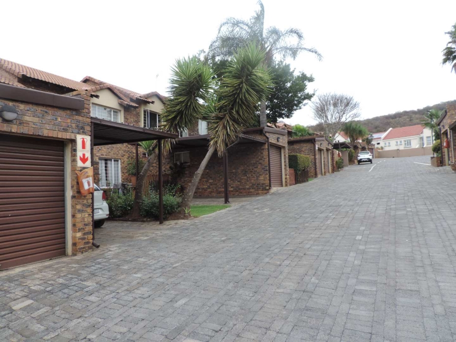 2 Bedroom Property for Sale in Glenvista Gauteng