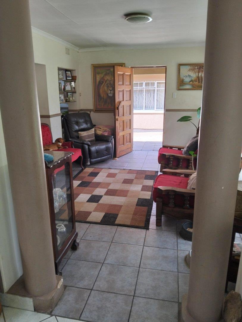 3 Bedroom Property for Sale in General Albertspark Gauteng