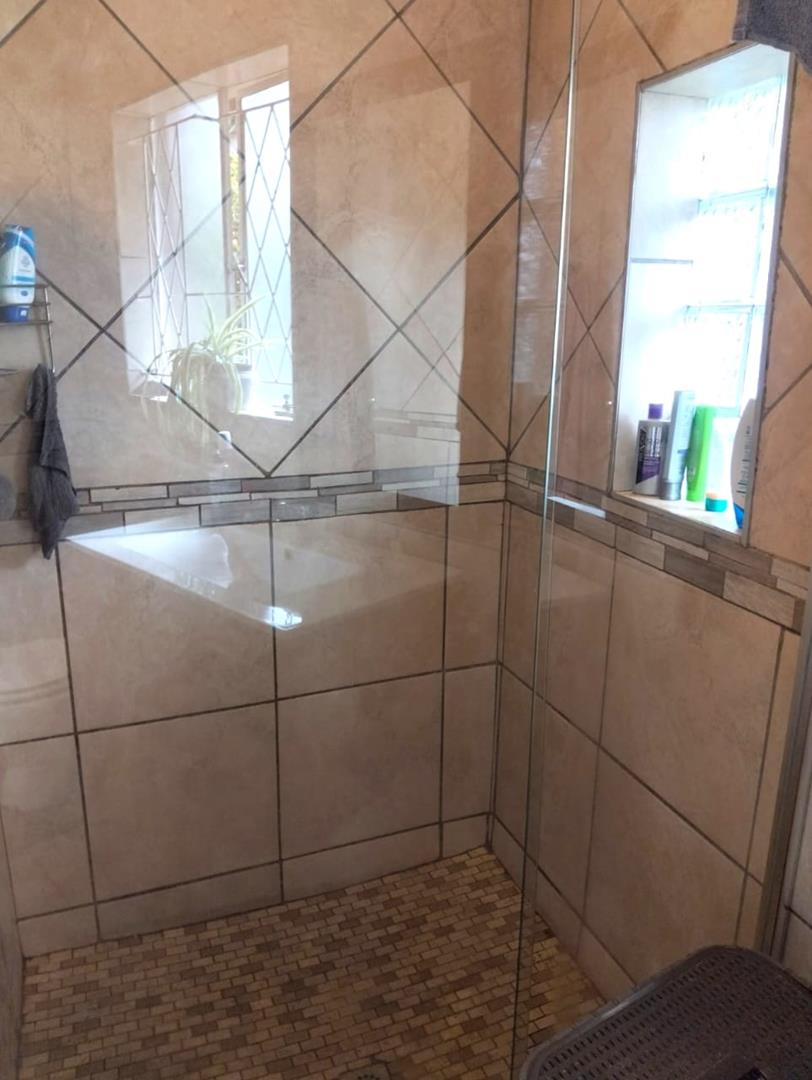 3 Bedroom Property for Sale in General Albertspark Gauteng