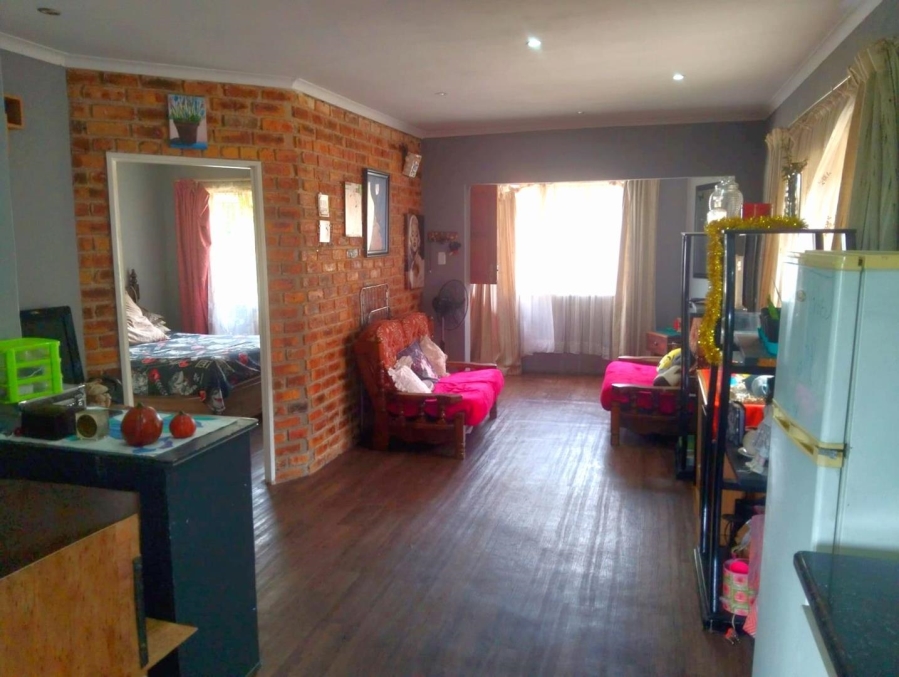 3 Bedroom Property for Sale in General Albertspark Gauteng
