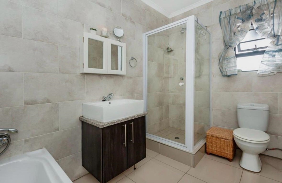 4 Bedroom Property for Sale in Meyersdal Gauteng