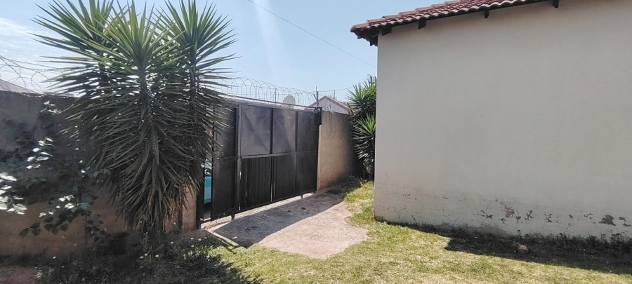 11 Bedroom Property for Sale in Hurst Hill Gauteng