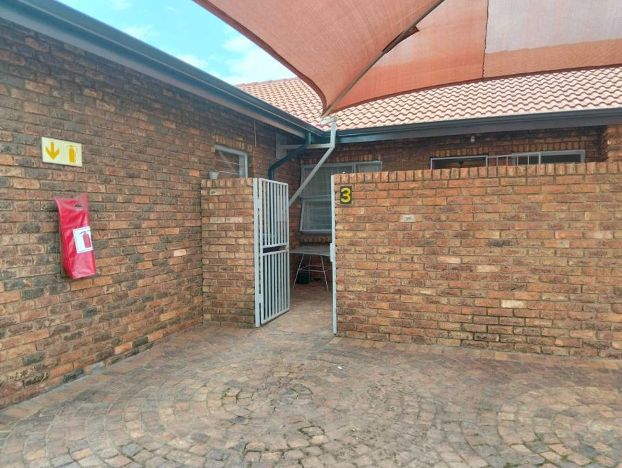3 Bedroom Property for Sale in Mayberry Park Gauteng