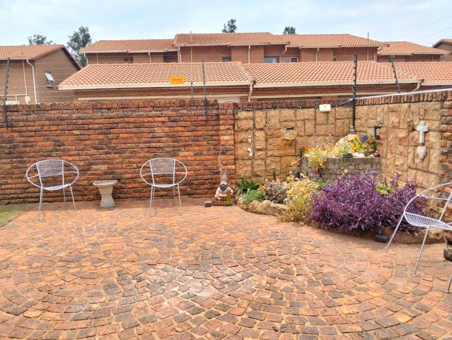 3 Bedroom Property for Sale in Mayberry Park Gauteng