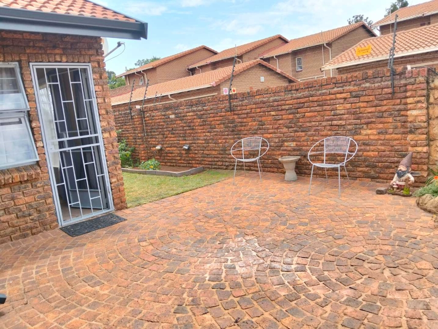3 Bedroom Property for Sale in Mayberry Park Gauteng