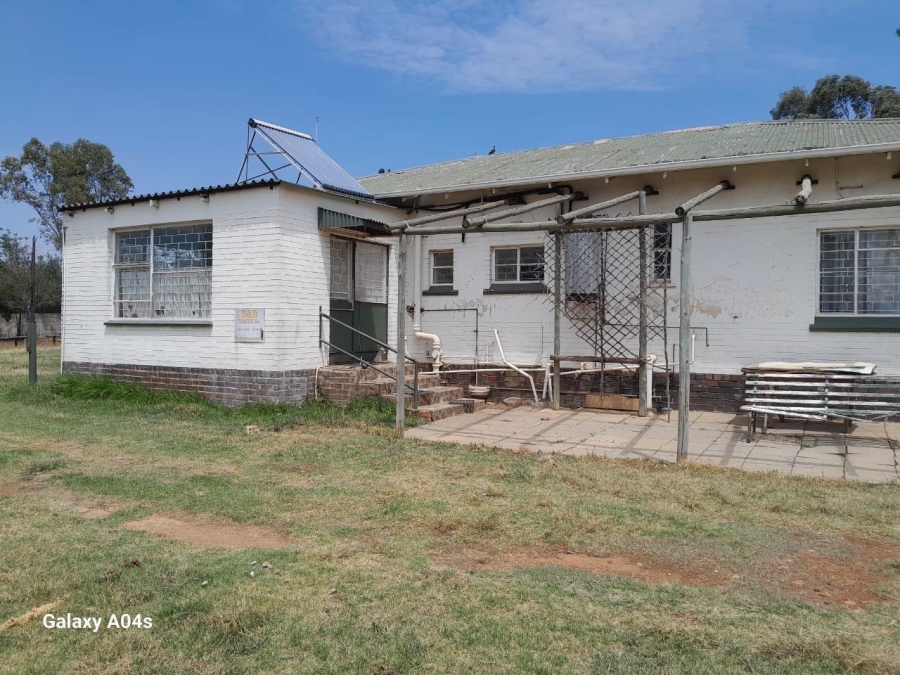 6 Bedroom Property for Sale in Walkerville Gauteng