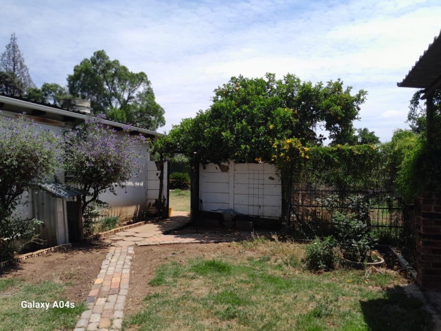 6 Bedroom Property for Sale in Walkerville Gauteng