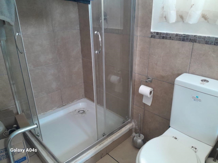 6 Bedroom Property for Sale in Walkerville Gauteng