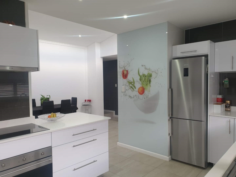 4 Bedroom Property for Sale in Eye of Africa Gauteng