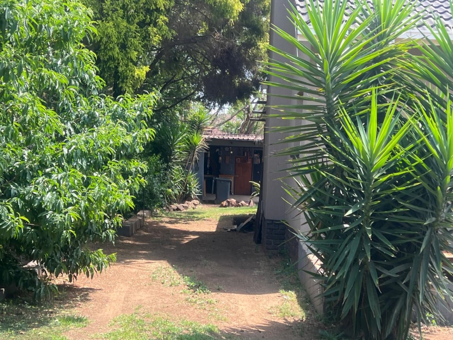 3 Bedroom Property for Sale in Brackendowns Gauteng