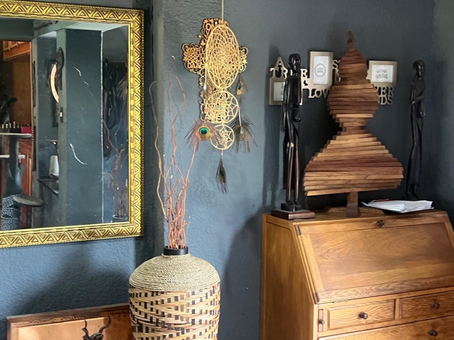 3 Bedroom Property for Sale in Brackendowns Gauteng