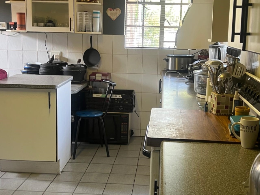 3 Bedroom Property for Sale in Brackendowns Gauteng