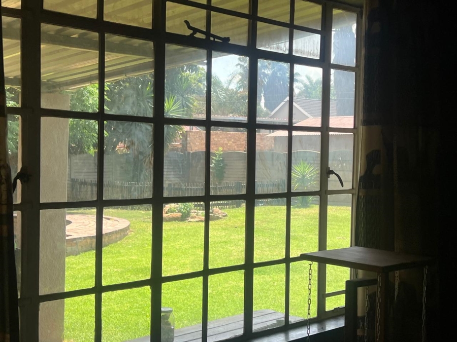 3 Bedroom Property for Sale in Brackendowns Gauteng