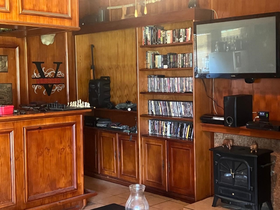 3 Bedroom Property for Sale in Brackendowns Gauteng