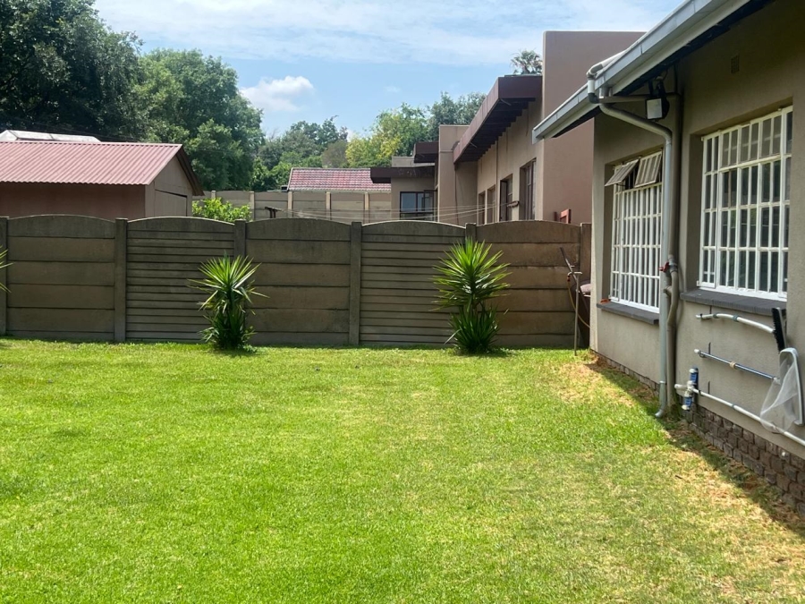 3 Bedroom Property for Sale in Brackendowns Gauteng