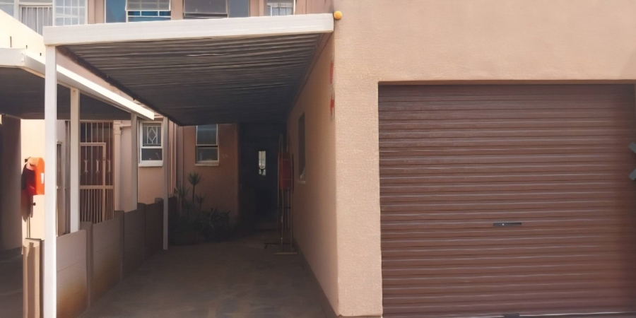 2 Bedroom Property for Sale in Brackenhurst Gauteng