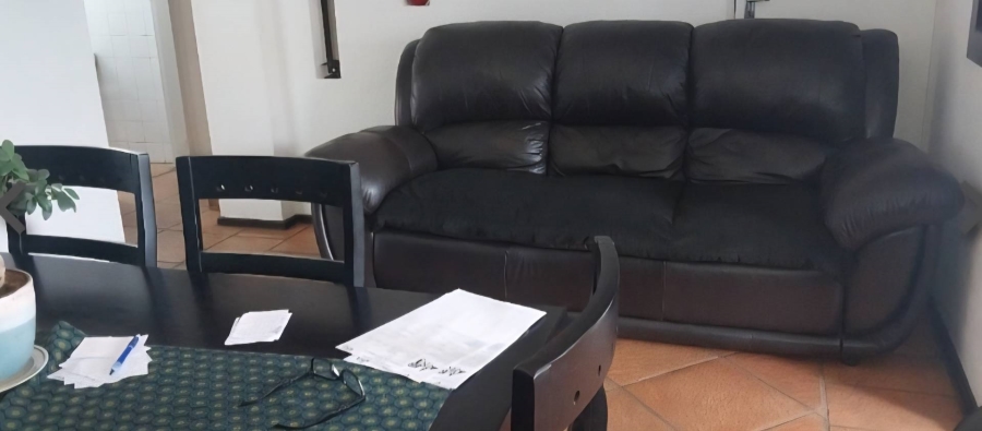 2 Bedroom Property for Sale in Brackenhurst Gauteng