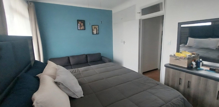 2 Bedroom Property for Sale in Brackenhurst Gauteng