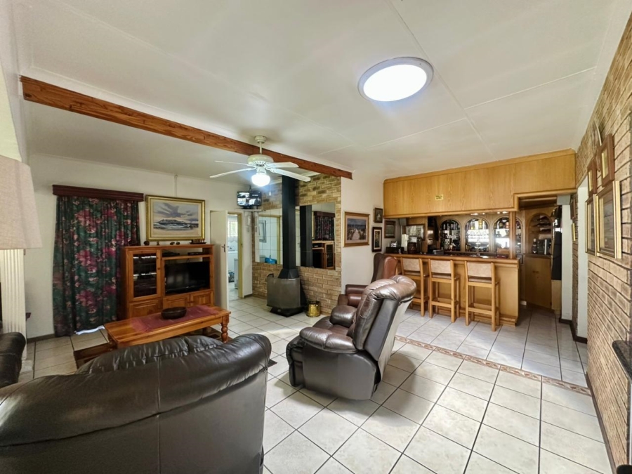 4 Bedroom Property for Sale in Brackenhurst Gauteng