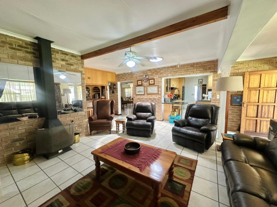 4 Bedroom Property for Sale in Brackenhurst Gauteng