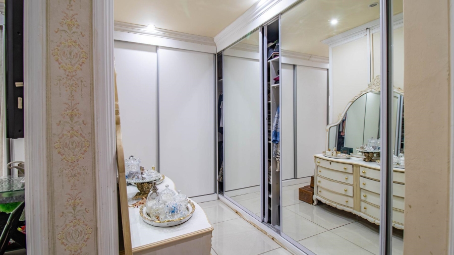 4 Bedroom Property for Sale in Kibler Park Gauteng