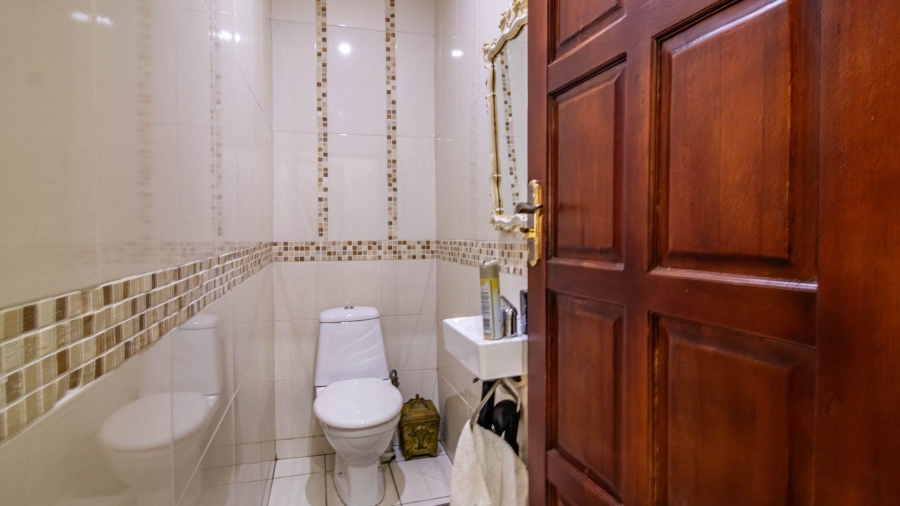 4 Bedroom Property for Sale in Kibler Park Gauteng